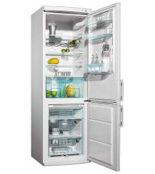 Холодильник Electrolux ENB 3440
